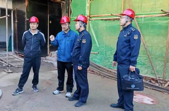 街道综合执法队强化扬尘管控共筑绿色宜居梦凯发k8登录vip大气污染防治 白纸坊(图4)