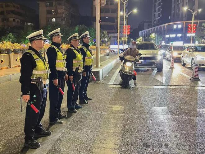 前揭阳街头多名“醉猫”被曝光！k8凯发一触即发胆过青！春节(图2)