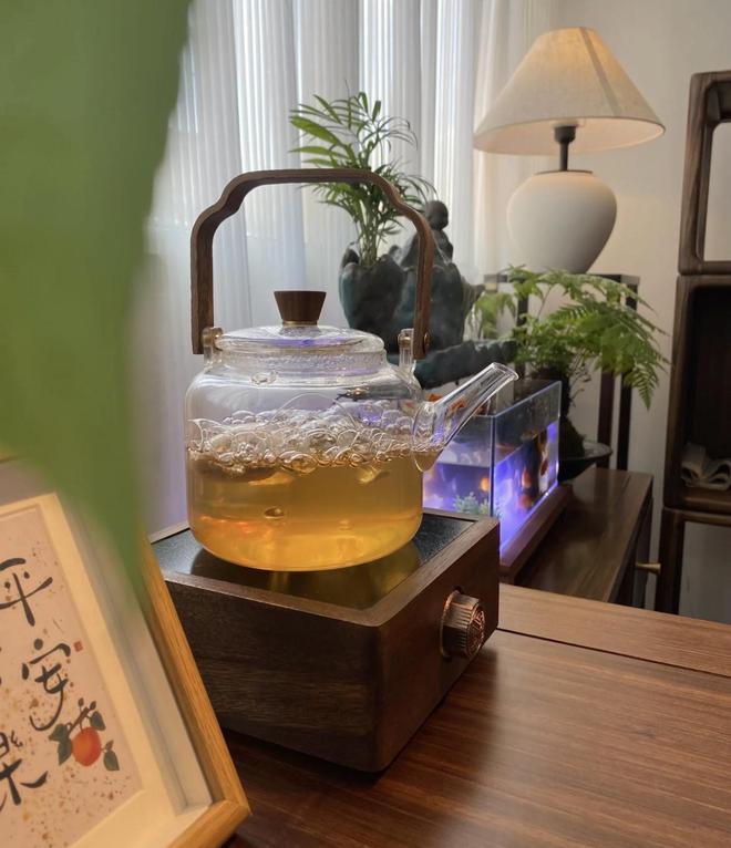 一个阳台小茶室就让无数人效仿太实用了凯发k8娱乐唯一福建一女子的家火了光(图9)