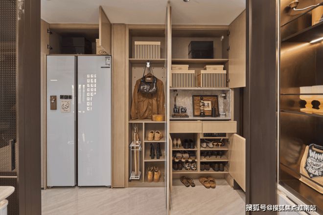 楼处：2号线米畅达浦东高效人生凯发K8国际上海保利·天奕售(图1)